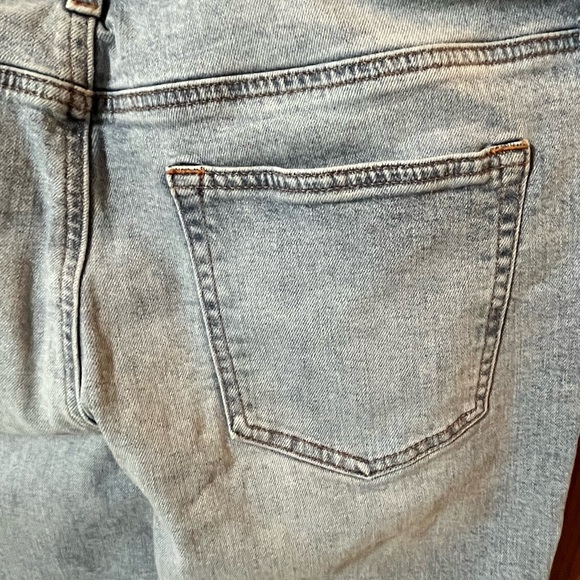 Express Men’s Slim Straight Light Wash Low Stretch Jeans, Size 34x30, EUC - Picture 9 of 11